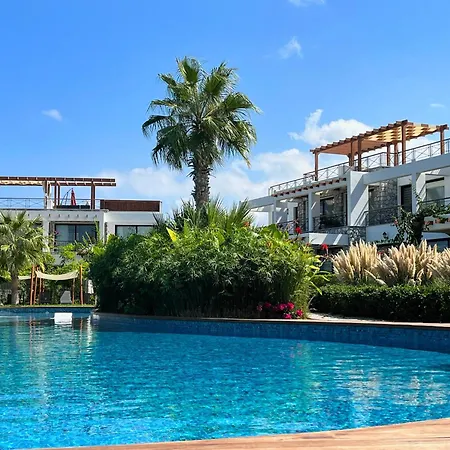Elegant Two-bedroom In Upscale Surroundings Apartament *