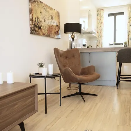Apartament Elegant Two-bedroom In Upscale Surroundings *