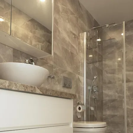 Elegant Two-bedroom In Upscale Surroundings Kyrenia (Northern Cyprus)